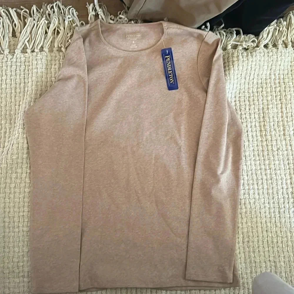 NEW PENDLETON WOMENS LONG SLEEVES SMALL